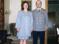 Получение генеральского звания. Фото с супругой. Май 1991 года.